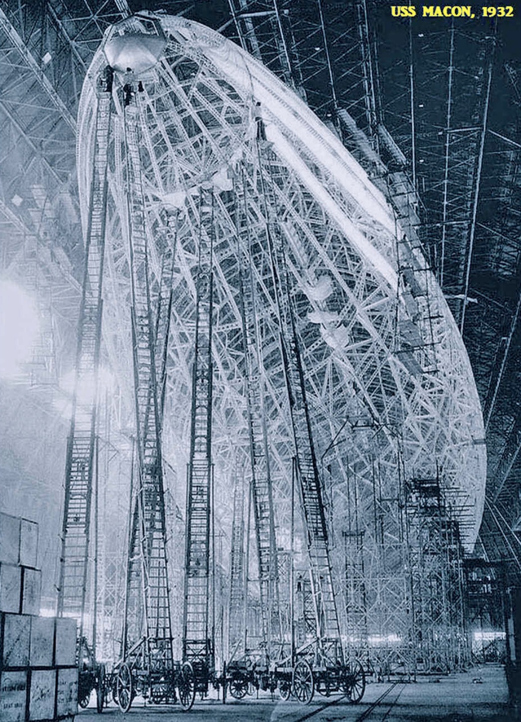 zeppelin construction - Uss Macon, 1932